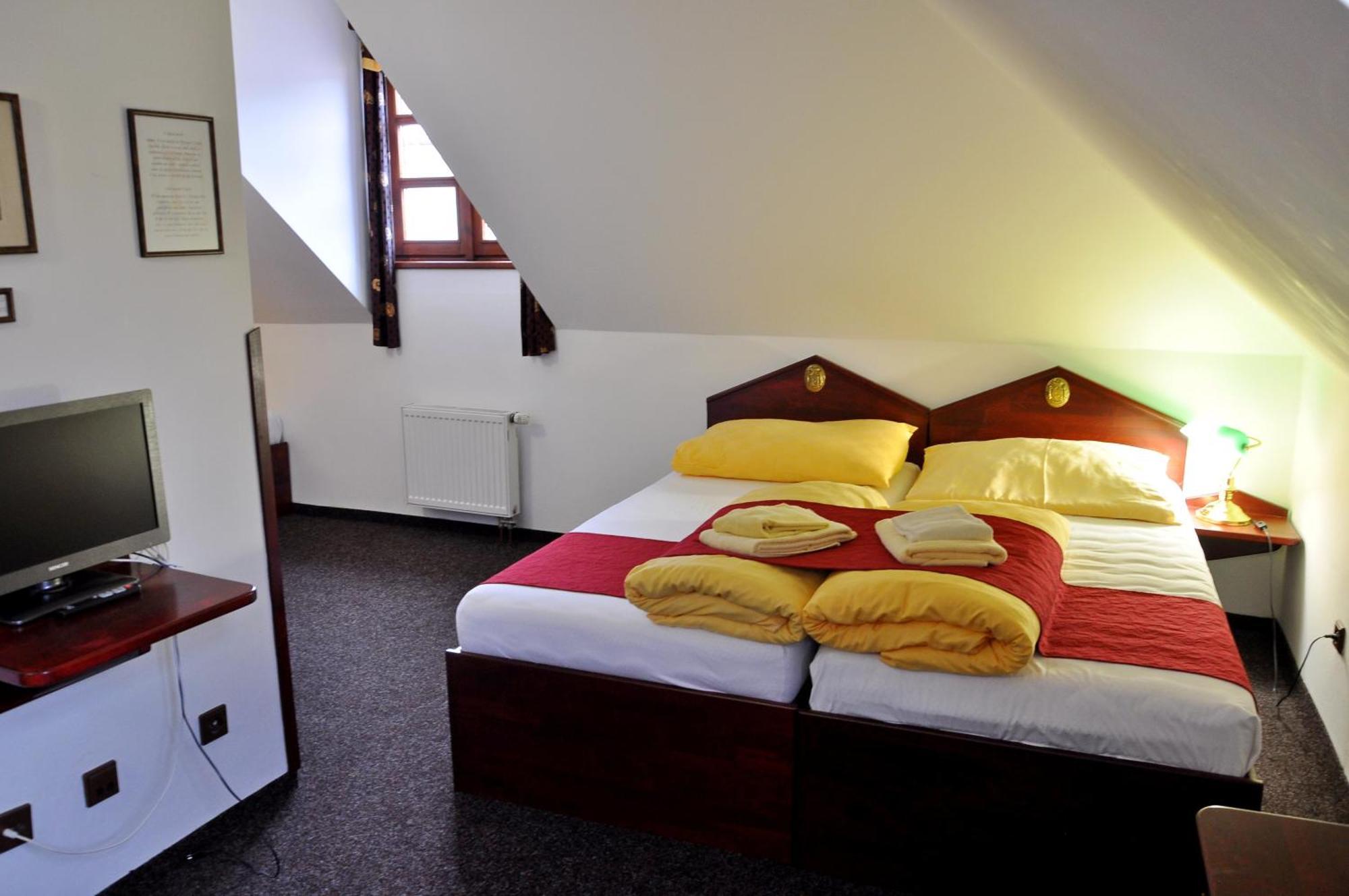 Hotel St Florian Loket Eksteriør billede